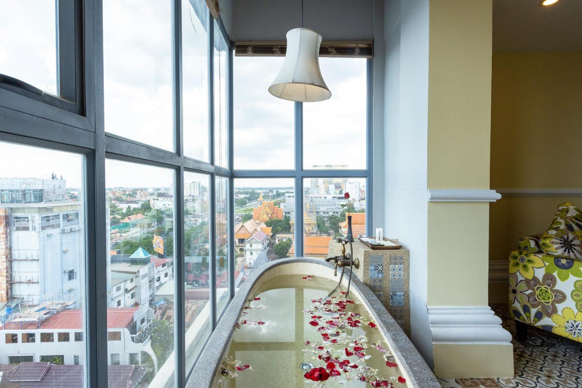 Arison Hotel بنوم بنه المظهر الخارجي الصورة